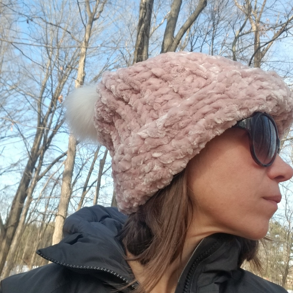 Crocheted hat - Picture 4 of 4